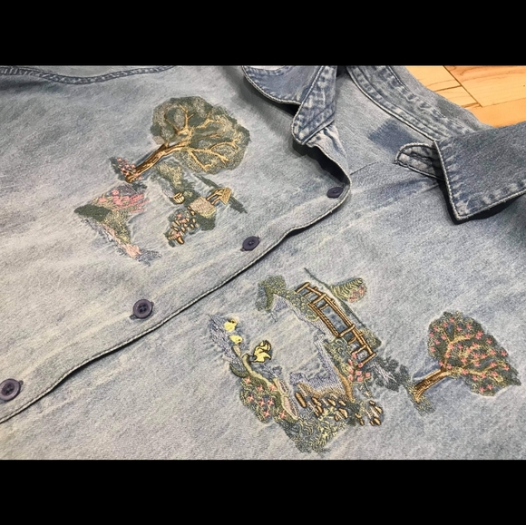 Vintage button up jean shirt - Picture 6 of 10